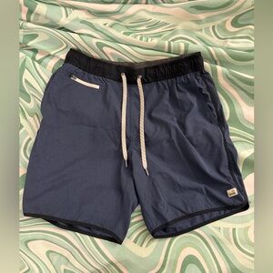 Vuori Bank Shorts - Navy -